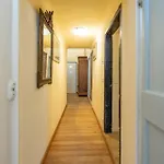 - A 7 Minuti A Piedi Dal Teatro Ariston Apartment