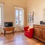 Appartamento - A 7 Minuti A Piedi Dal Teatro Ariston