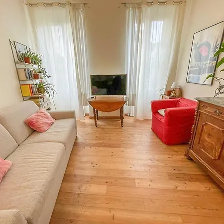 - A 7 Minuti A Piedi Dal Teatro Ariston Apartamento *