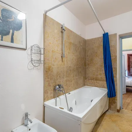 - A 7 Minuti A Piedi Dal Teatro Ariston